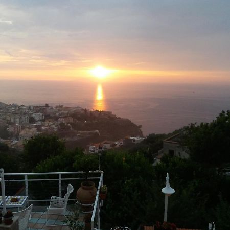 Bed and Breakfast Garden On The Sea Vico Equense Exterior foto